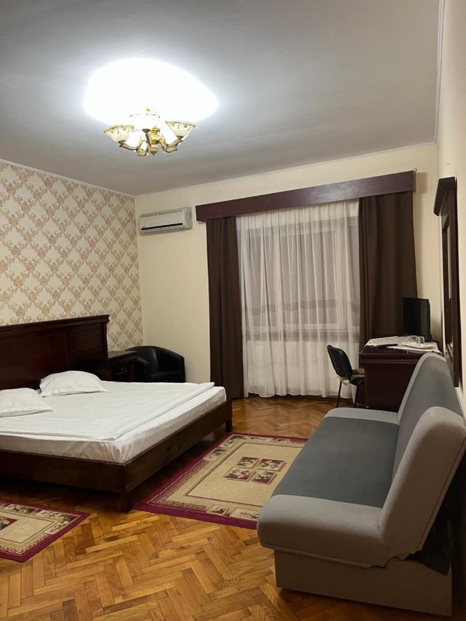 Pensiunea Diana Hotel Fagaras Luaran gambar